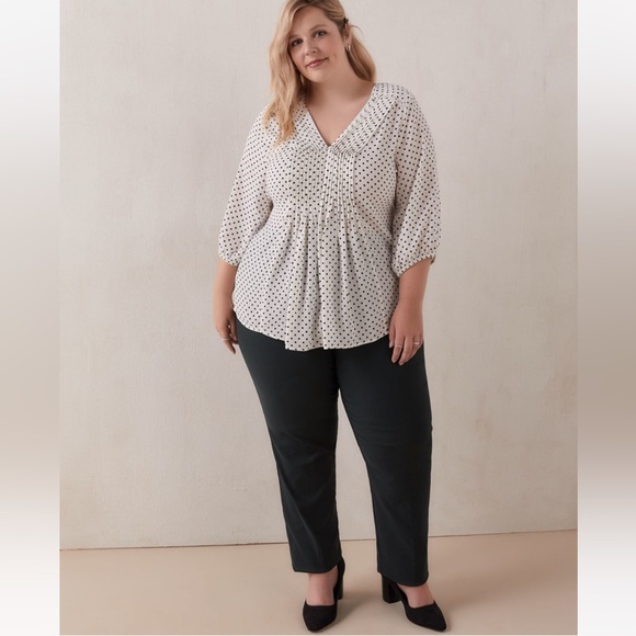 NWOT 1X Penningtons White Polka Dots Blouse - Picture 2 of 8